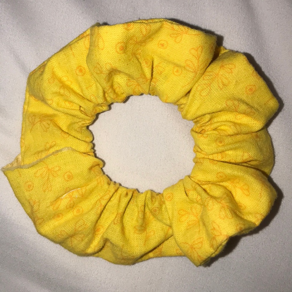Hair scrunchie